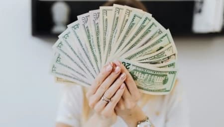 Report: The Cities and Suburbs Where Women Make More Money Than Men