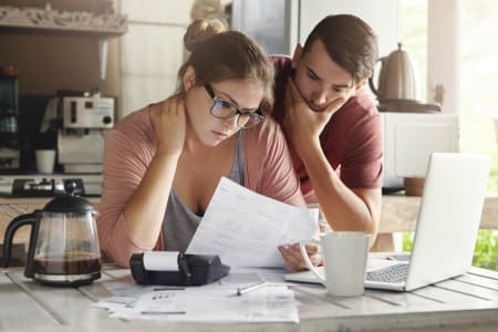 What Is Simple Interest? How it Works And Who Benefits