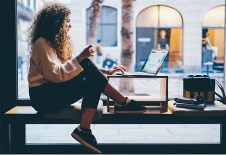 The Best Student Banking Account Options in {year}