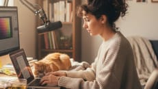 A gig worker figuring out how to get tax relief and avoid big tax bills. 