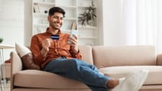 arab guy money transfer phone