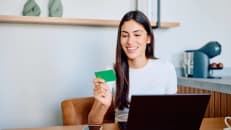 Business Credit Cards for Solopreneurs and Freelancers: What You Need to Know