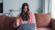 Flat-Rate vs. Bonus Category Cards: Which Is Right for You?