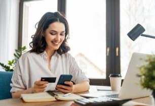 Credit Card Tips: 10 Ways to Stay on Track for Your {year} Money Goals