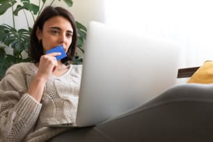 Credit Card Red Flags: Warning Signs You Shouldn’t Ignore