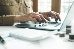 What to Look for When Opening a Checking Account
