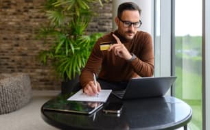 How Does Credit Card Interest Work? Learn How To Calculate (And Avoid) This Expense