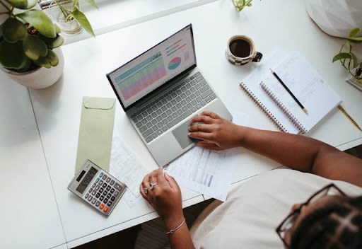 woman on laptop